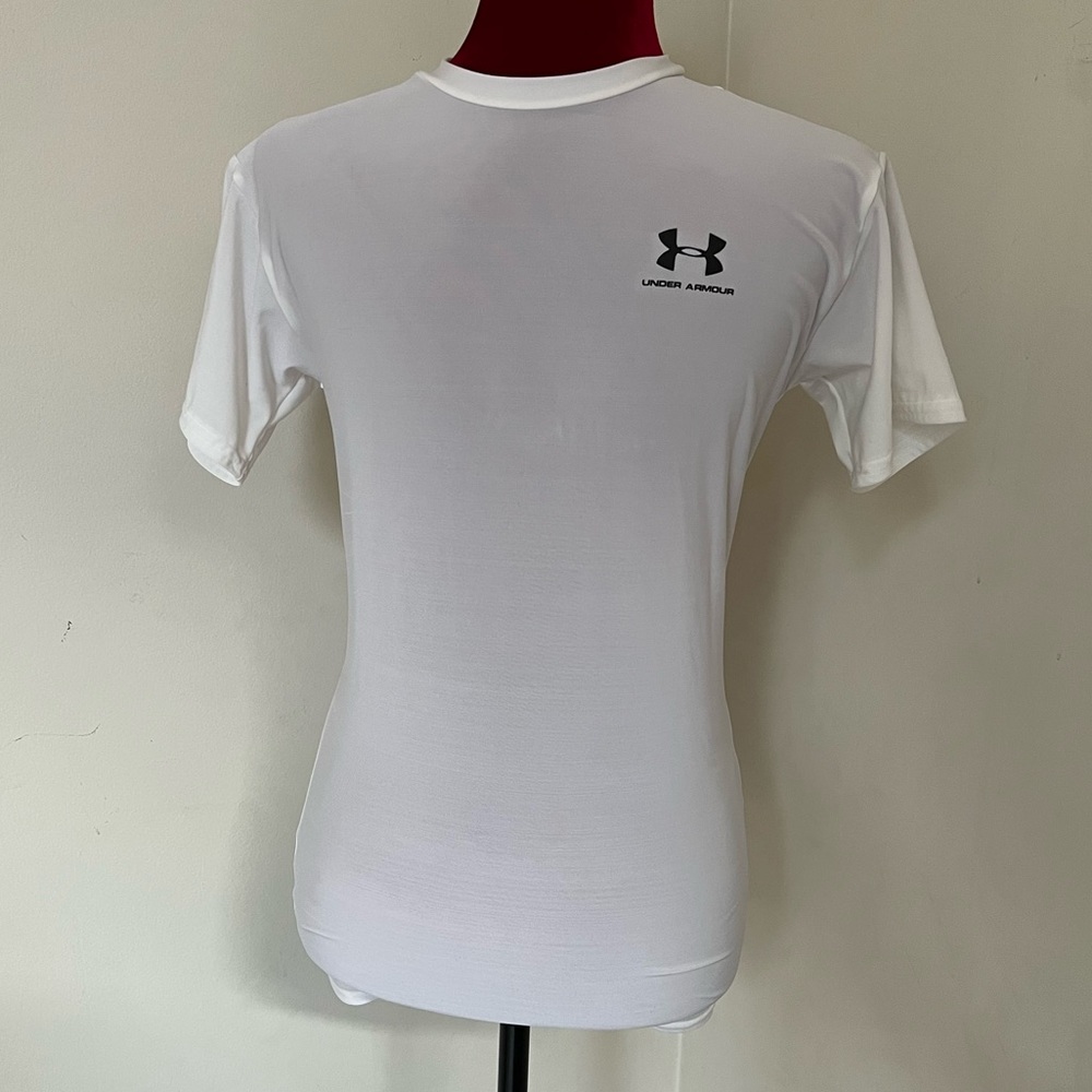 Under Armour boys plain white, moisture wicking t-shirt